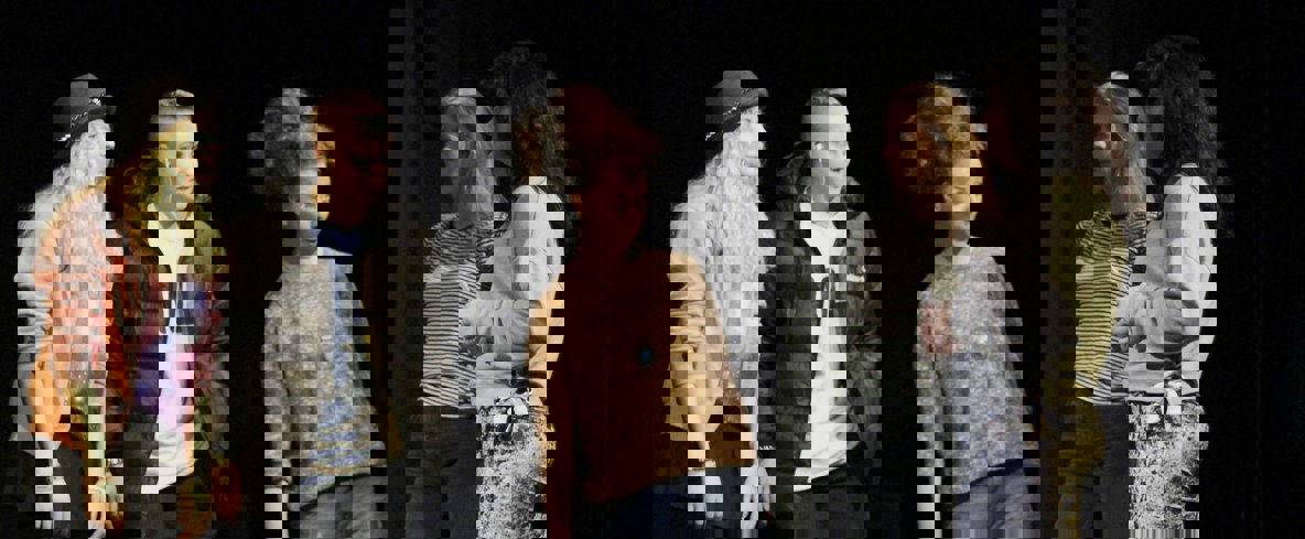 Teaterövning på Göteborgs folkhögskola